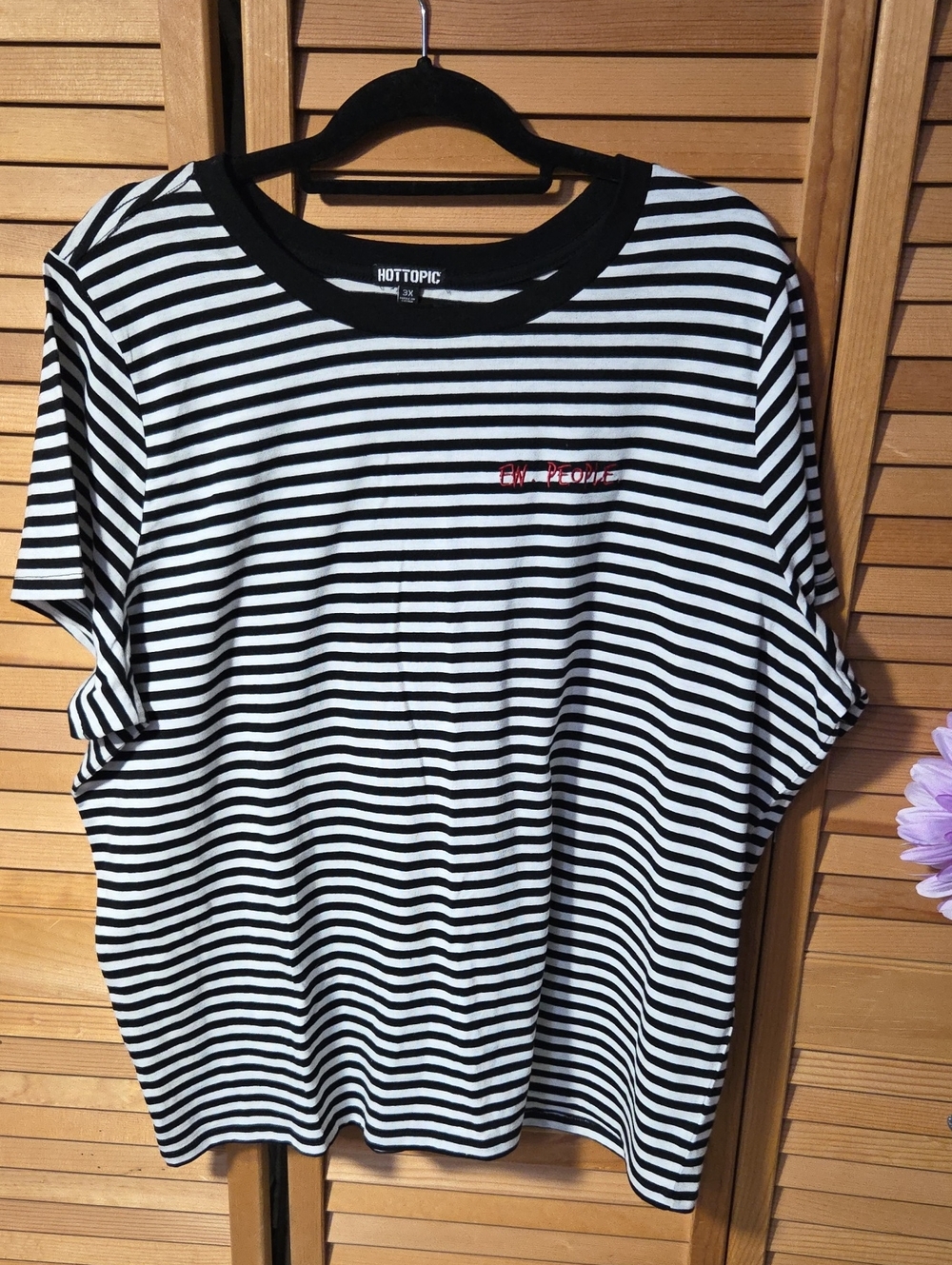 Hot Topic Black & White Striped Short Sleeve Tee with Red "Ew... People"